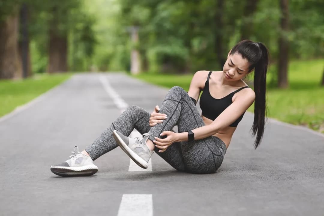 Czy można biegać z zakwasami? Bezpieczne wskazówki i porady