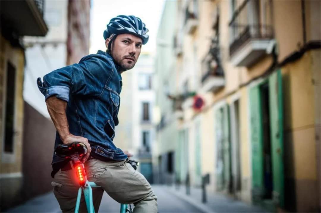 Czy za rower trzeba skasować bilet? Sprawdź, aby uniknąć kar